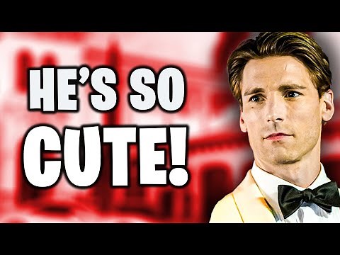 Andrew Walker’s HOTTEST Hallmark Movie Moments!