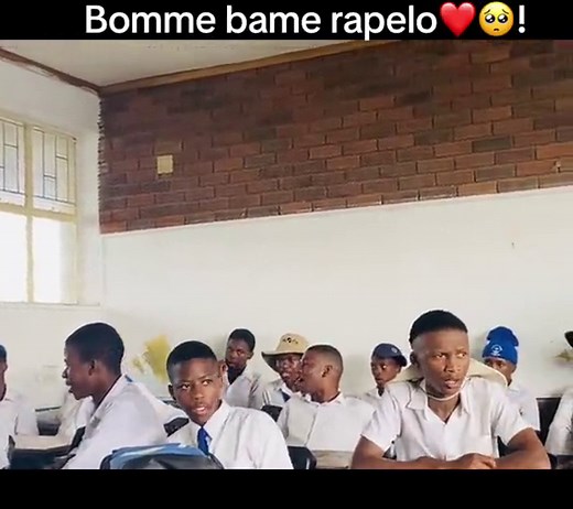 Gwijo in the Rain - Bomme Ka Merapelo Remix at Kwamfundo Secondary School