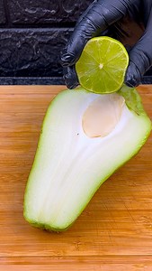 5.7M views · 107K reactions | Mezcla chayote con limón! | Experimentos Caseros | Facebook