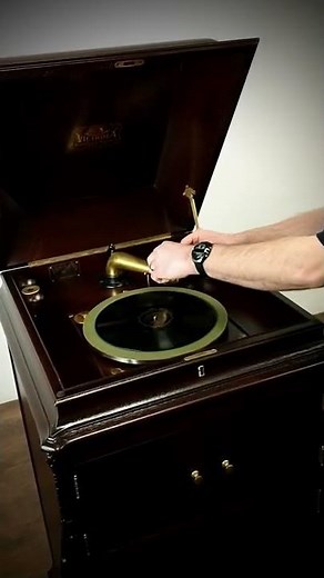 Victor Antique Victrola Record Player Phonograph🎶