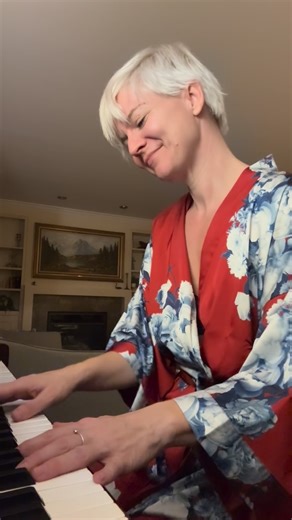 Lisa Witt on Instagram: "A pretty little idea…. Sometimes I sit down to write and an entire song will just materialize …and other times I’ll get bits and pieces that never really become more than a pretty little idea. #songwriter #musictherapy #singer #singersongwriters #pianopiano"