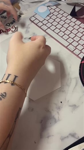 8.8K views | Behind the scenes adding the cutest detail to your Santa signs ✨ Every piece is made-to-order with love, patience, vinyl, and a sprinkle of magic. Shop your personalised Christmas decor   www.lunidesignsandcustom.com.au #BehindTheScenes #SantaSign #HandmadeChristmas #LuniDesigns #SmallBizLifeAU | Luni designs | Facebook