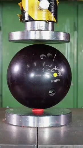 Hydraulic press object crushing challenge #creatorsearchinsights #hydraulicprees #Experiments #fyp #Asmr