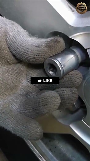 LOST LOCK KEY? The 12-Point Socket Trick!#shorts