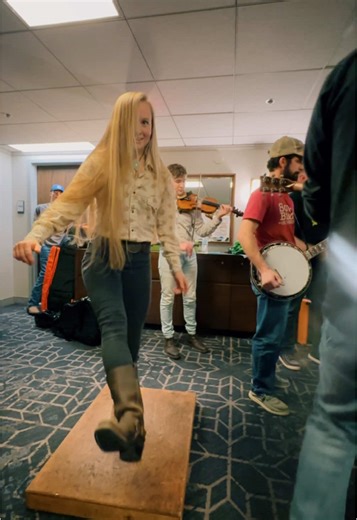 Jamming at SPBGMA: Discover Buckdance and Bluegrass