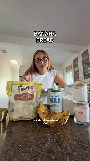 Easy Banana Bread Recipe (FREE!) - Food Friends