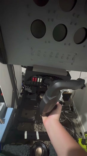 DIY Cessna 172 cockpit! #newcreator #cessna