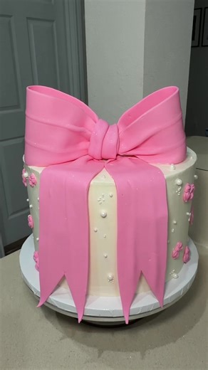 Big Bow Cake Decoration with Pearls