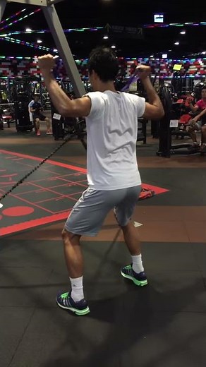 CROSSOVER SYMMETRY SHOULDER TRAINING