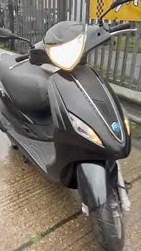 Piaggio Fly 125