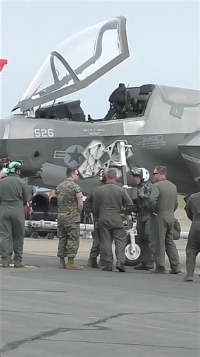 Rare Look at the F-35B Demo Pilot After a Thrilling Show #subscribe #military #aviation 🔥