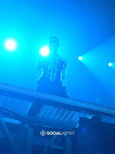 Social Artist on Reels