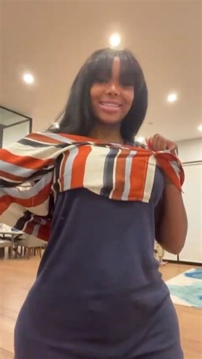 Summer Walker Infos on Instagram: "#summerwalker talks about fashion nova. "