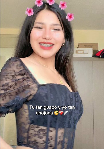 Stylish Black Lace Top and Denim Outfit Inspiration