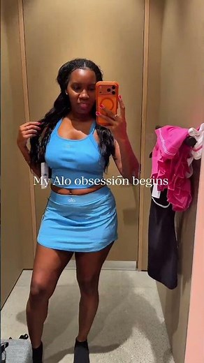 Anddddd My ‪@Aloyoga‬ obsession begins 💙 #athleisure #alo #tryonhaul #fashion #haul #tryon