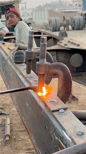 Riveting A Truck Chassis Old Technology