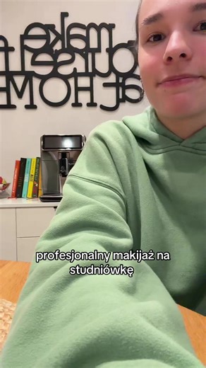 Professional Makeup Tips for Prom Night