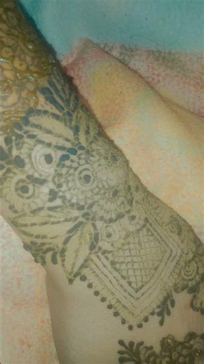 #simple #back #mehndi #design