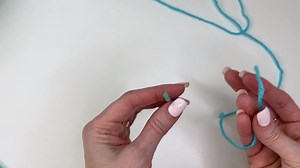 Quick and easy thumb join to join yarn. Watch my Top 15 Tips & Tricks on Youtube https://www.mjsoffthehookdesigns.com/top-15-crochet-tips-tricks/ | MJ's Off the Hook Designs