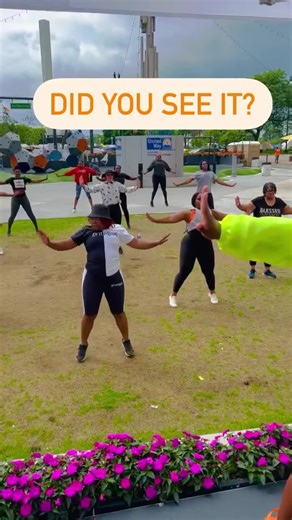 731K views · 10K reactions | Get Bodied at Spirit of Detroit Plaza|Mondays 11am-1pm| Saturdays 10am-12pm| #TakePart detroitmi.gov/specialevents #repost from one of our fav instructors @fitmiss_dance_studio  | Detroit Parks & Recreation | Facebook