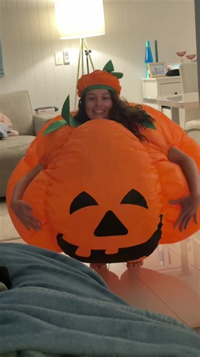 Pumpkin Love: Halloween Ideas and Decorations