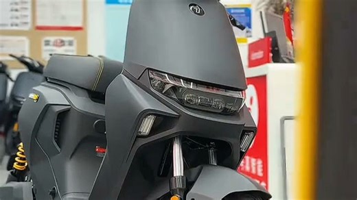 外观科技感满满性能强劲 9号电动摩托车 机械师 Mk2