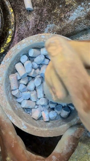 satisfying asmr chalk crushing asmr 12