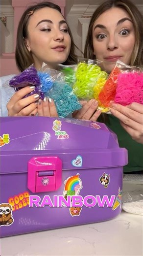 This is the ultimate bracelet collection! Its the Super Cra-Z-Loom🌈👀✨ #braceletmaking ‪@buycrazart‬