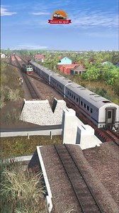 Lokomotif kereta api anjlok saat pindah rel karena jembatan putus