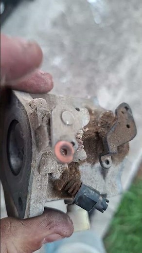 13hp briggs and stratton ride on Rover racher lawn mower how can i adjust it #carburetors