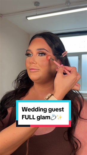 Full Glam Makeup Tutorial for a Wedding Guest