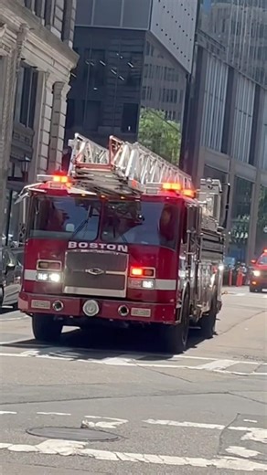 Boston MA Fire Dept Ladder 15 (Spare), H1, and BPD responding to a box | 6/21/24