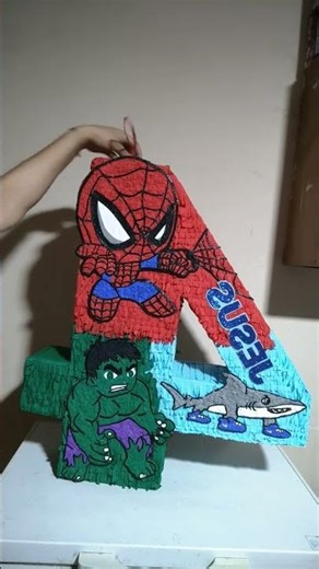 piñata fusión de personaje hombre araña,Hulk,Tralalero #spiderman #marvel #piñatas #hulk
