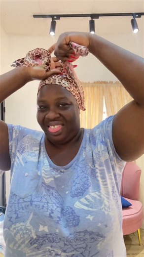 Easy ponytail tutorial for beginners #hairtutorial #ponytail #hairinspo #trendingshorts #hairstyle