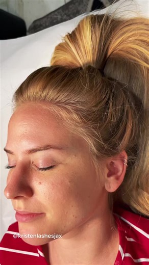 Had to hop on this before and after tik tok trend #trending #microblading #semipermanentbrows #browtransformation #beforeandafter