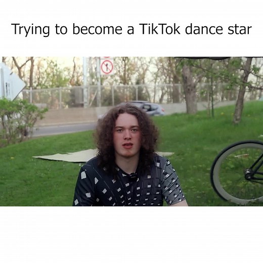 Doing cringy TikTok dances in public #cringe #dance #memes #baddancer