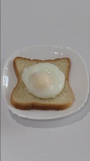 1-minute simple breakfast idea⚡ MICROWAVE EGG hack! 😱 #recipe #shorts #asmrcooking