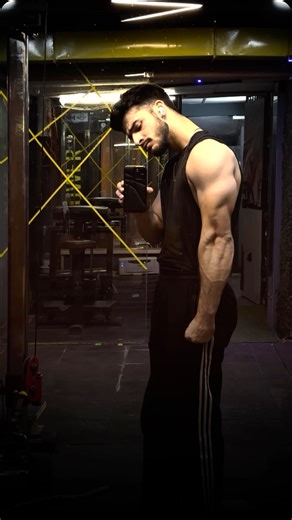 Yousuf Abdullah on Instagram: "Testo levels up. Energy levels up. Confidence levels up.💪 That’s the T-Charge effect.🦾"