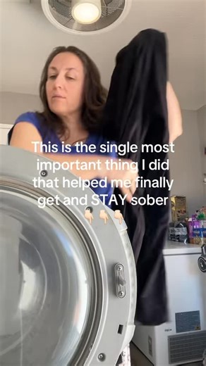 Kate Lewis on Instagram: "I went BALLS TO THE WALL in on my sobriety. At first, I thought setting up a weekly appt with a therapist would do the trick. Nope. Then I added an AA meeting a week. Still not enough. Ok, two meetings a week… And then on my umpteenth relapse, it hit me. I just hadn’t been doing enough. I was sitting on the side of the pool soaking my feet, but I hadn’t jumped in over my head. And that was my problem. So I read the whole big book. I tried to make it to a meeting everyda