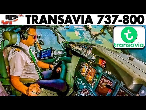 Transavia Boeing 737-800 Cockpit into Paris