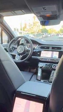 First ride in a self-driving Waymo autonomous taxi, here’s how it went #waymo #AI