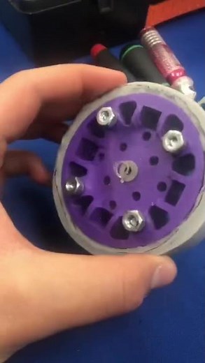 Custom traction wheel for Vex drivetrain