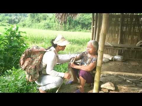 Heartwarming Rescue: Girl Cleans And Renovates An Old Lady's Old House