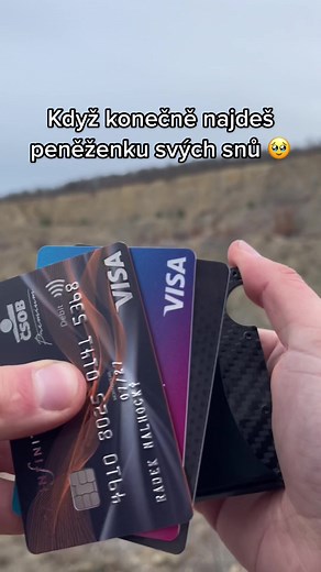 Dokonalá pánská peněženka pro tebe 😎🫵 #penezenka #wallet #carbon #karty