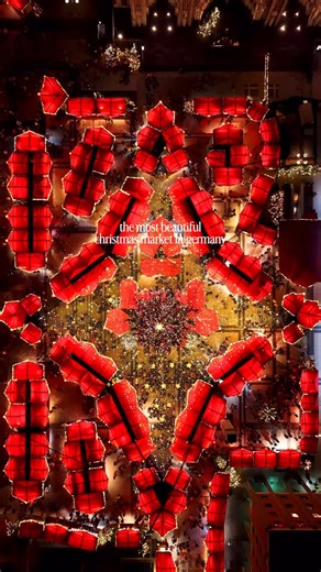 Zaza Nguyen (TINA) | california & travel on Instagram: "this might be the most beautiful Christmas market city in Germany 🎄✨ After hopping between Christmas markets all over Germany, Cologne stands in a league of its own. The way the city transforms for the holidays is unmatched — every market feels distinct, intentional, and perfectly placed, turning Cologne into one massive festive circuit. If you’re visiting, these are non-negotiable: 🎄 Cologne Cathedral Market • Iconic Dom views • One of t