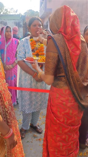 ये आशू छुपाये नहीं छुप रहे