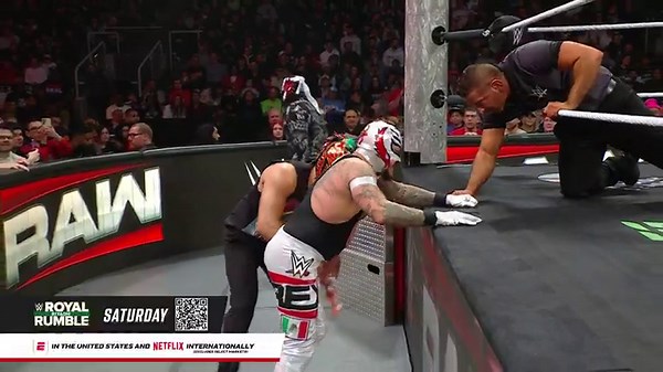 The Vision help Austin Theory defeat Rey Mysterio: Raw highlights, Jan. 26, 2026