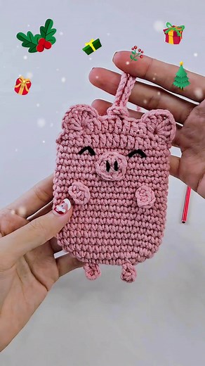 Easy crochet gifts for Christmas 🎁 under 2 hours. #chendadiy #crochet #crochetgiftideas #crochetgift #crochetbagcharm #crochettutorial #crochetersoftiktok