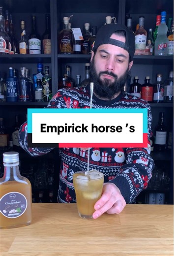 Empirick horse´s La recette : - 5cl de cognac @hinecognacs - 2cl de sirop gingembre @lempirique_sirops - Top eau gazeuse @perrierfr Décoration: Lamelle de gingembre frais avec une paille @lespaillespai à disposition L’abus d’alcool est dangereux pour la santé, à consommer avec modération. #normandie #barman #recettefacile #foryou #cocktails