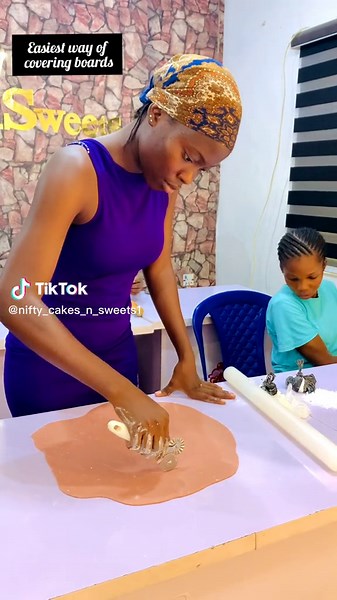 Stay tuned for more tutorials #niftycakesnsweets #fypシ #goviral #ibadanbaker #Oyostatebaker #training
